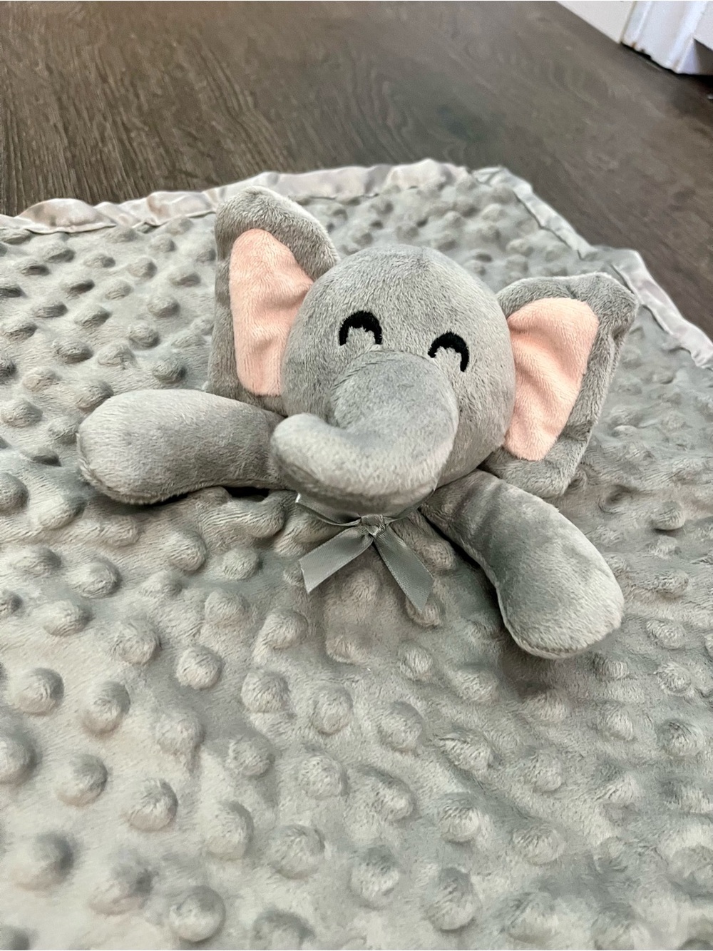 Elephant security blanket - Picture 2 of 4